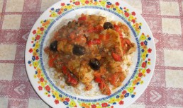 Spezzatino (Tocanita) siciliana pe pat de orez.
