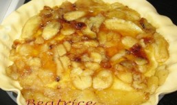 Tarta cu banane caramelizate