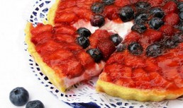 Tarta cu capsuni si crema de Ricotta