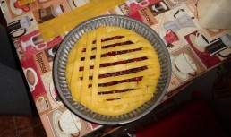 Tarta cu gem si nuca