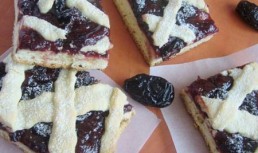 Tarta cu gem si prune uscate