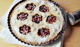 Tarta cu visine si strugurei