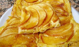Tarta de mere cu crema de lamaie