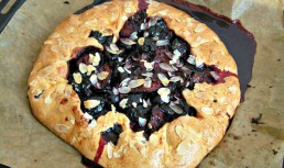 Tarta rustica cu prune