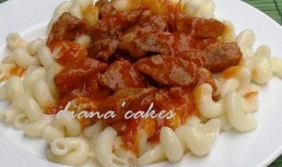 Tocanita cu carne de porc si paste