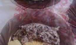 Tocanita din pulpe cu ciuperci de toamna