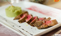 Ton Tataki cu piure de broccoli