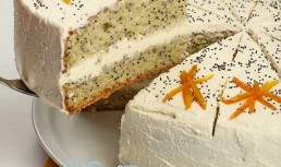 Tort cu mac si crema de branza