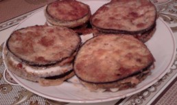 Vinete cu mozzarella si sos de legume