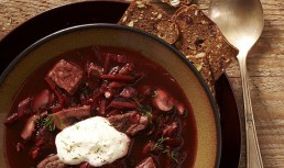 Borscht Cu Vita, Un Bors Din Bucataria Ucrainiana Pe Care Trebuie Neaparat Sa-l Incerci!
