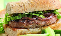 Burgeri De Curcan Cu Chutney De Mango