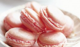 Macarons De Capsuni