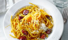 Paste Carbonara Cu Carnati