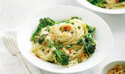 Paste Cu Broccoli, Chilli Si Lamaie