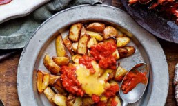 Patatas Bravas (Cartofi Condimentati)
