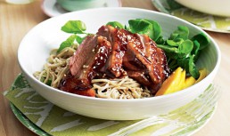 Piept De Rata Cu Noodles Si Mango