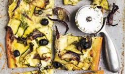 Pizza Cu Branza De Capra, Cu Dovlecei Si Masline