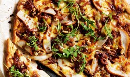 Pizza Cu Ceapa, Pere Si Nuci