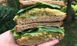 Salata De Avocado Si Naut Este Noua Salata Cu Oua Pentru Vegani