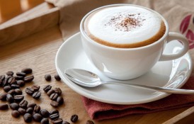 Îți place să bei cafeaua cu lapte? Avem vești proaste pentru tine!