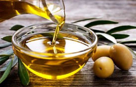 9 feluri în care poți folosi uleiul de măsline, în afară de gătit