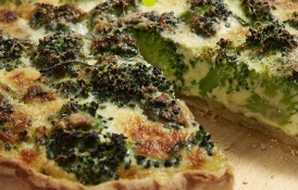 Tartă cu broccoli și brânză
