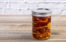 Roșii uscate în ulei - rețetă simplă, explicată pas cu pas