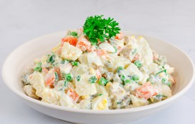 Salată Olivier. Rețeta tradiționala rusească de salată de boeuf