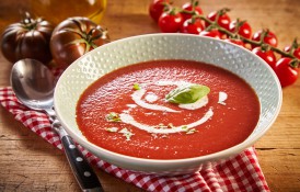 Supă de roșii grecească