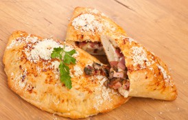 Pizza Calzone - rețeta autentică