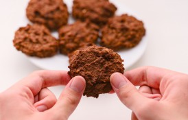 Cum să faci cele mai bune fursecuri cu nuci și ciocolată