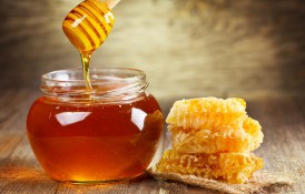 Mierea îngrașă? Câte calorii are o lingură de miere