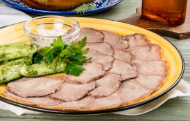 Limbă rasol cu sos de usturoi