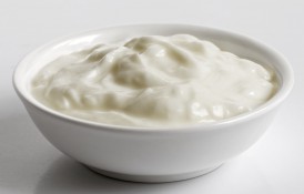 Cum faci iaurt natural de casă - cea mai ușoară rețetă, din 2 ingrediente