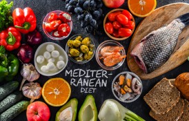 Dieta mediteraneană vs. alte diete. Ce o face diferită?