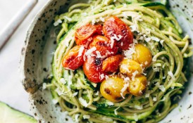 Spaghete Cu Dovlecei, Rosii Coapte Si Sos De Avocado