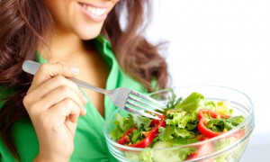 Dieta vegetariană, slăbești și ții la distanță bolile cronice
