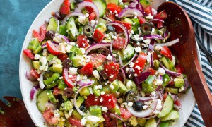 Salată grecească - simplă și rapidă
