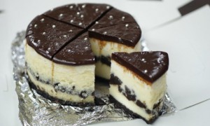 Cheesecake cu fursecuri de ciocolata