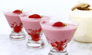 Spumă de căpșuni - cel mai bun și simplu desert de sezon