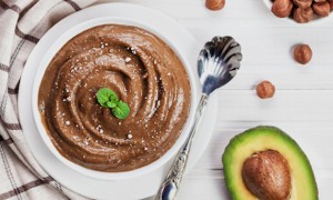 Cremă de ciocolată cu avocado - gata în 10 minute