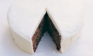 Tort De Morcovi Cu Glazura De Crema De Branza