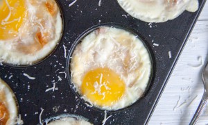 Ouă ochi la cuptor, pentru un mic-dejun sănătos