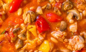 Rețetă simplă de Pui Zingara (Piept de pui cu ciuperci și sos delicios)