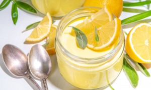 Panna cotta cu lămâie - variantă la pahar