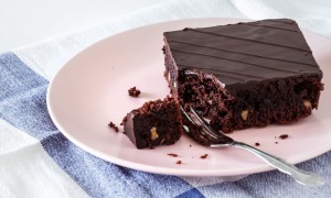 Negresă cu gem și nucă