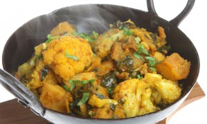 Curry de conopidă cu spanac - rețetă indiană