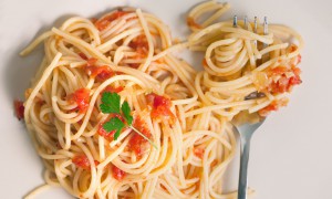 Spaghete milaneze – rețeta simplă pe care o faci rapid acasă