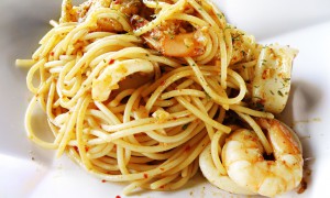 Spaghete cu fructe de mare – rețeta mediteraneană gata în 20 de minute