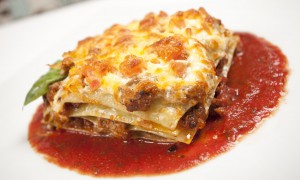 Lasagna cu carne tocată și cașcaval